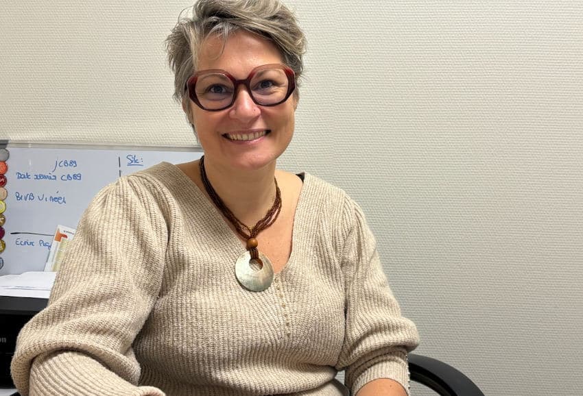 Elle multiplie les activités : Peggy PRINCE, « magicienne de l’âme », en sentinelle des Casques Bleus de l’Yonne…