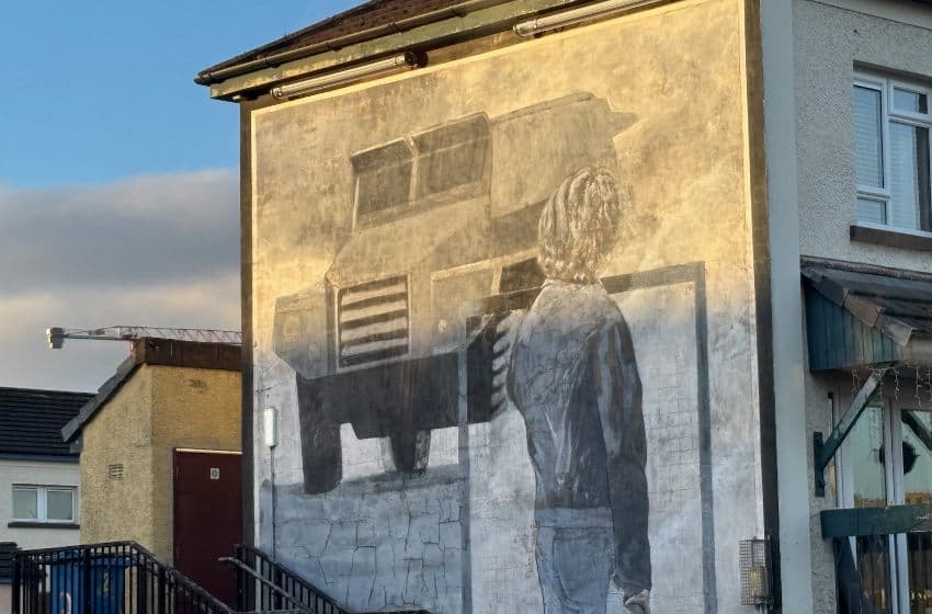 Le film « Kneecap » sur l’Irlande du Nord provoque l’ire de Julien ODOUL et de vives réactions du ciné-club de Joigny